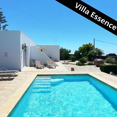 Essence: Detached Retreat With Heated Pool And Stunning Views Villa Tias