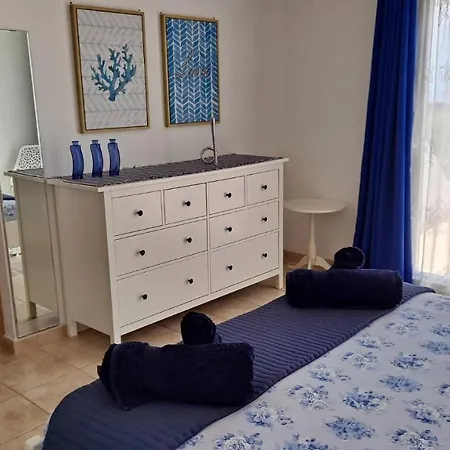 Essence - A Unique Detached With A-c, Heated Private Pool, Hottub, Gardens, Patios And Stunning Views! 빌라