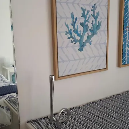 빌라 Essence - A Unique Detached With A-c, Heated Private Pool, Hottub, Gardens, Patios And Stunning Views! 티아즈