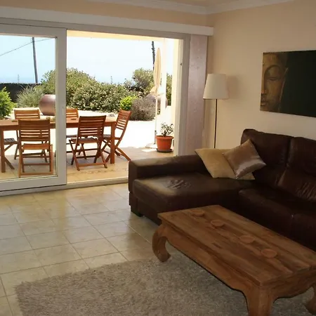 Essence - A Unique Detached With A-c, Heated Private Pool, Hottub, Gardens, Patios And Stunning Views! 티아즈